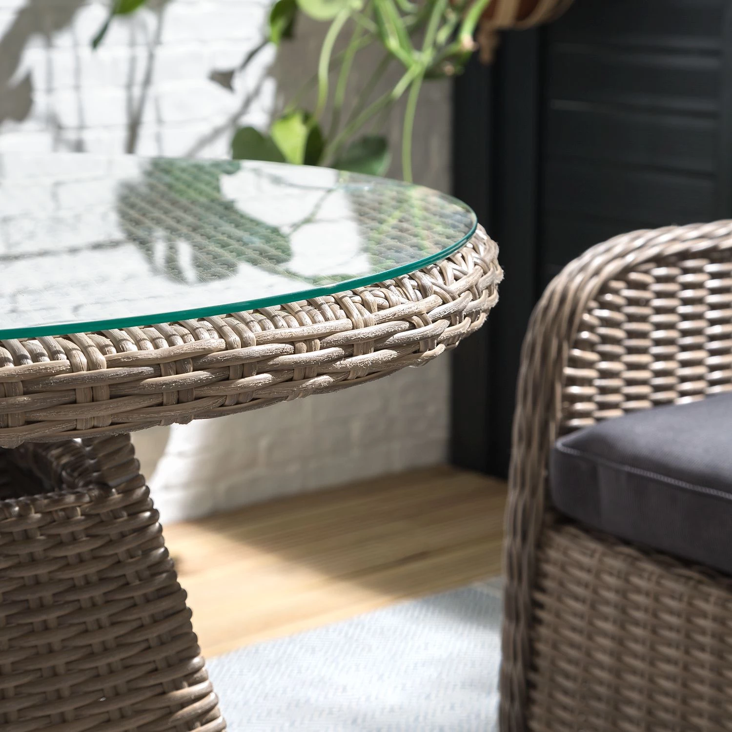 Table de jardin Villebon II - Verre de sécurité / Polyrotin - Marron – Image 8