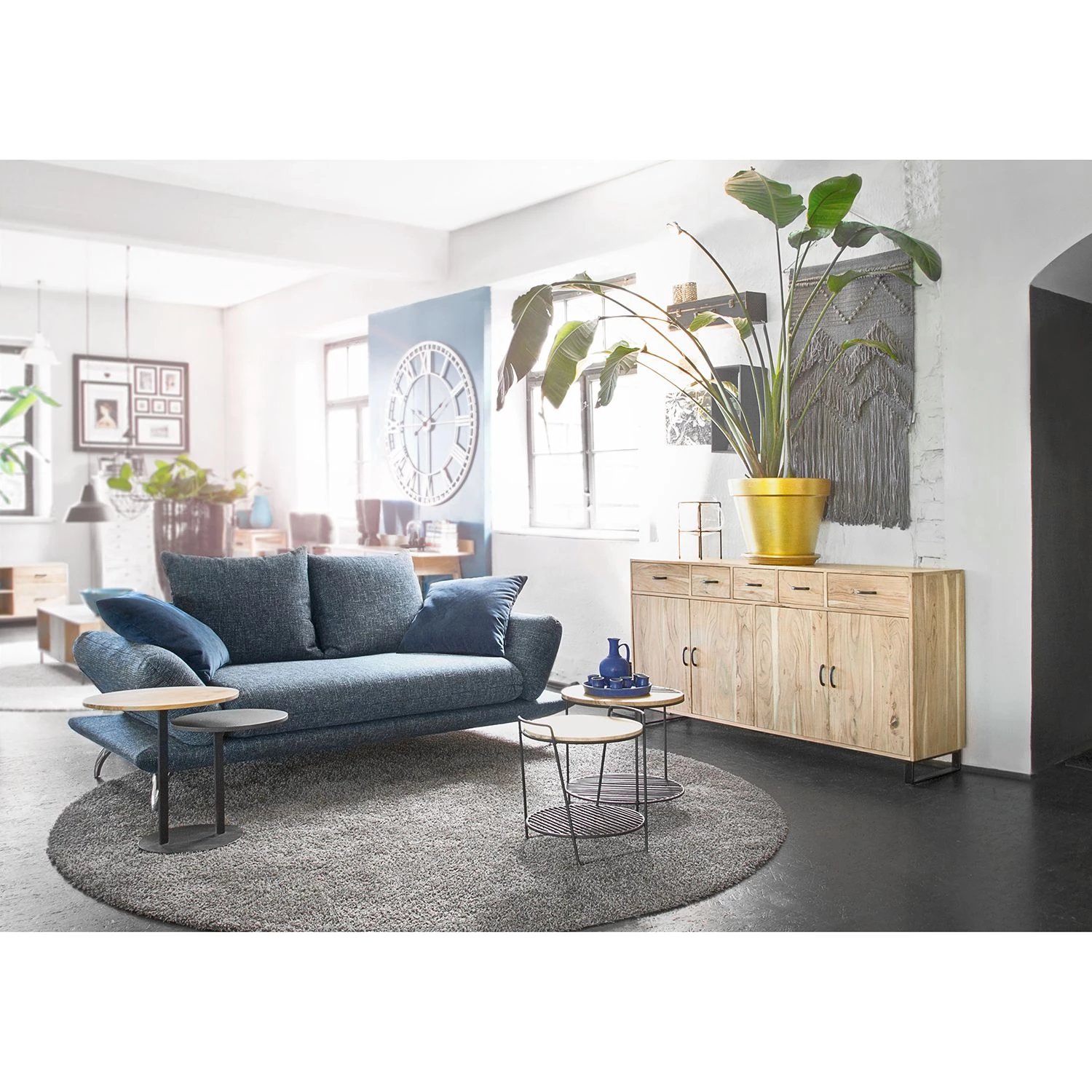 Ars manufacti Table d’appoint Soltas I - Acacia massif / Métal - Acacia / Noir – Image 2