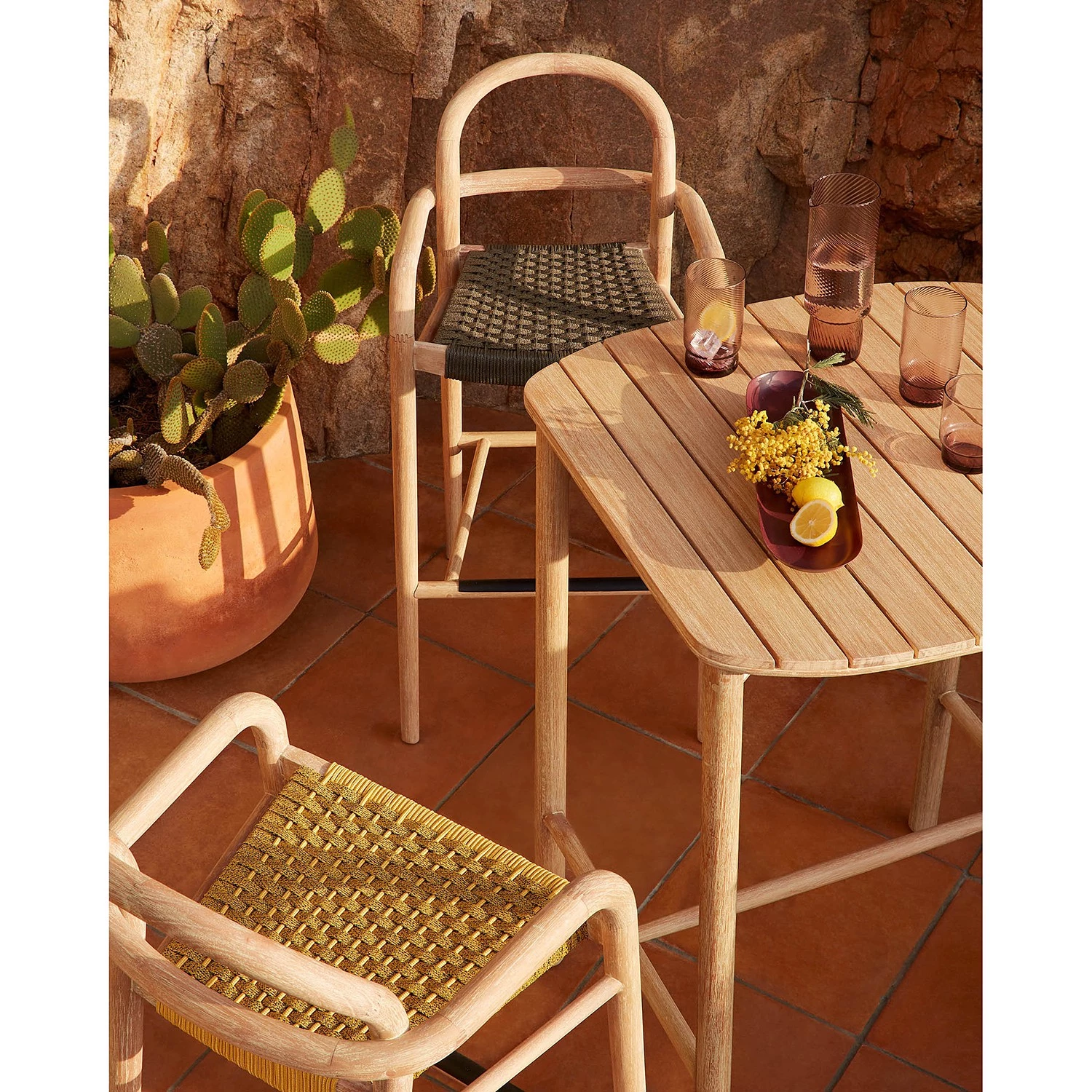 Julià Grup Table de jardin Sheryl III - Eucalyptus massif - Marron – Image 3