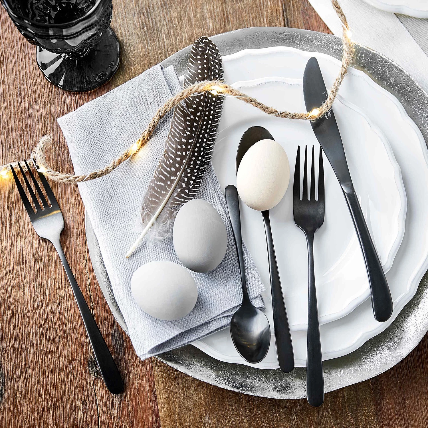 Butlers Couverts KINGS (16 éléments) - Noir brillant – Image 3