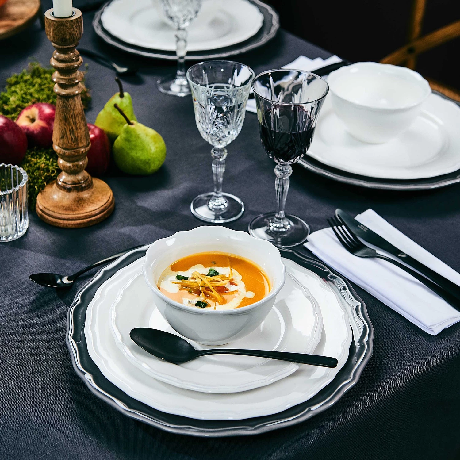 Butlers Couverts KINGS (16 éléments) - Noir brillant – Image 2